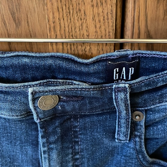 GAP Red Stripe True Skinny Jeans EUC - Picture 5 of 10